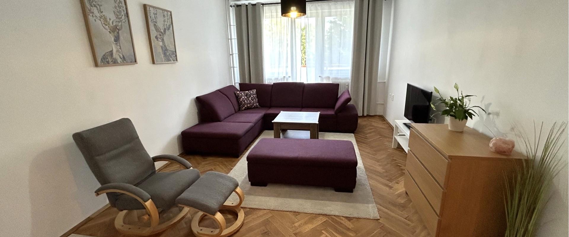 PRIESTRANNÝ 3-IZBOVÝ BYT 90 m² s 2 x loggiou