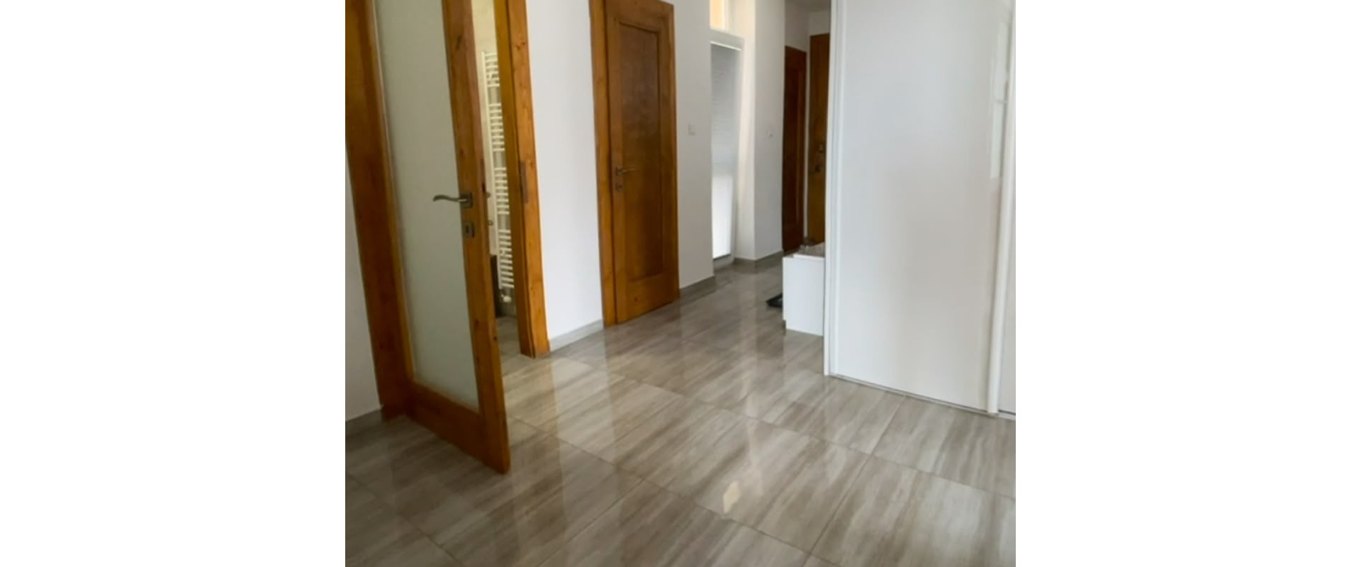 Na predaj 2 -izbový byt -  66 m² s balkónom po rekonštrukcii.