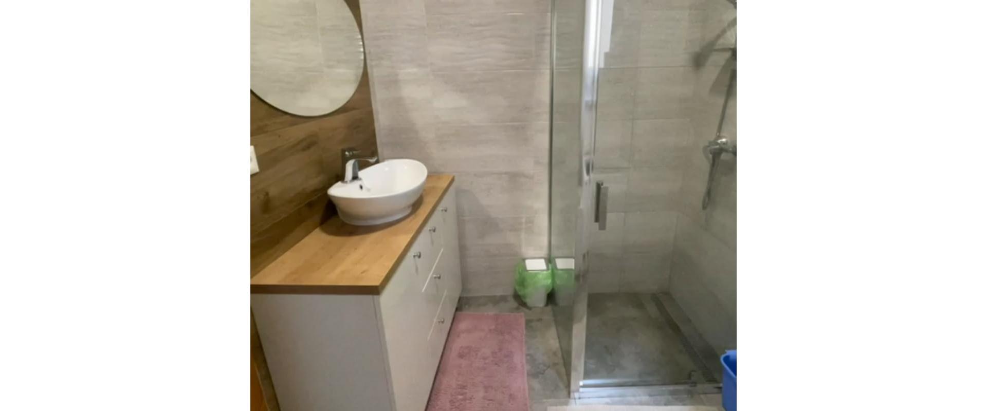 Na predaj 2 -izbový byt -  66 m² s balkónom po rekonštrukcii.