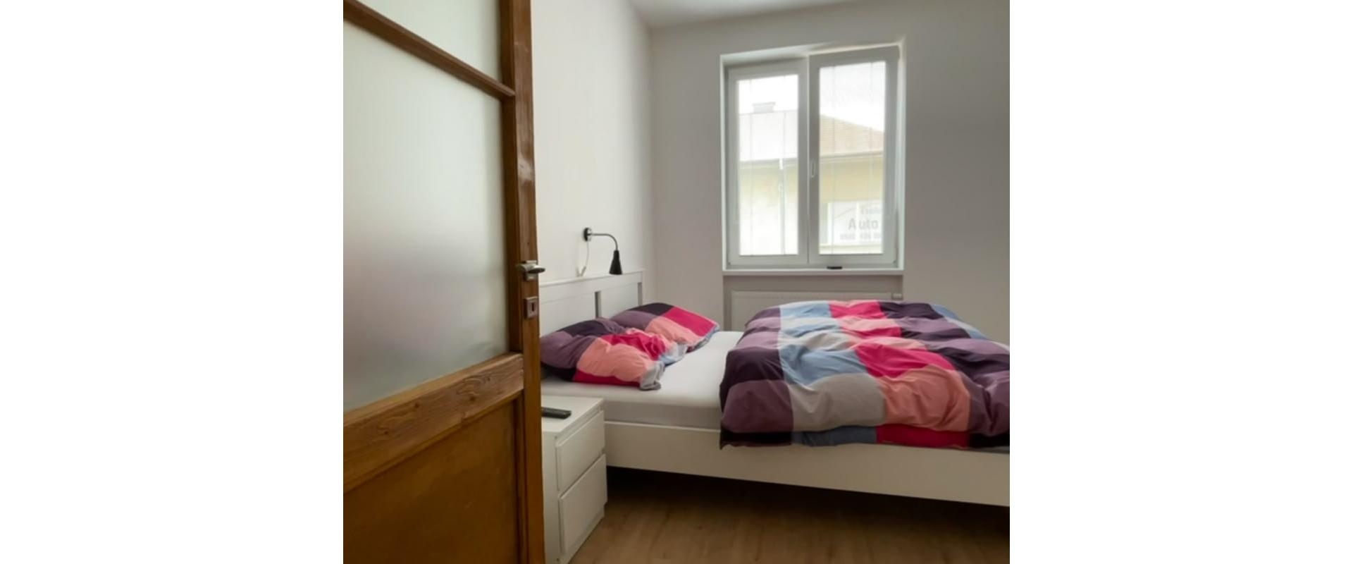 Na predaj 2 -izbový byt -  66 m² s balkónom po rekonštrukcii.