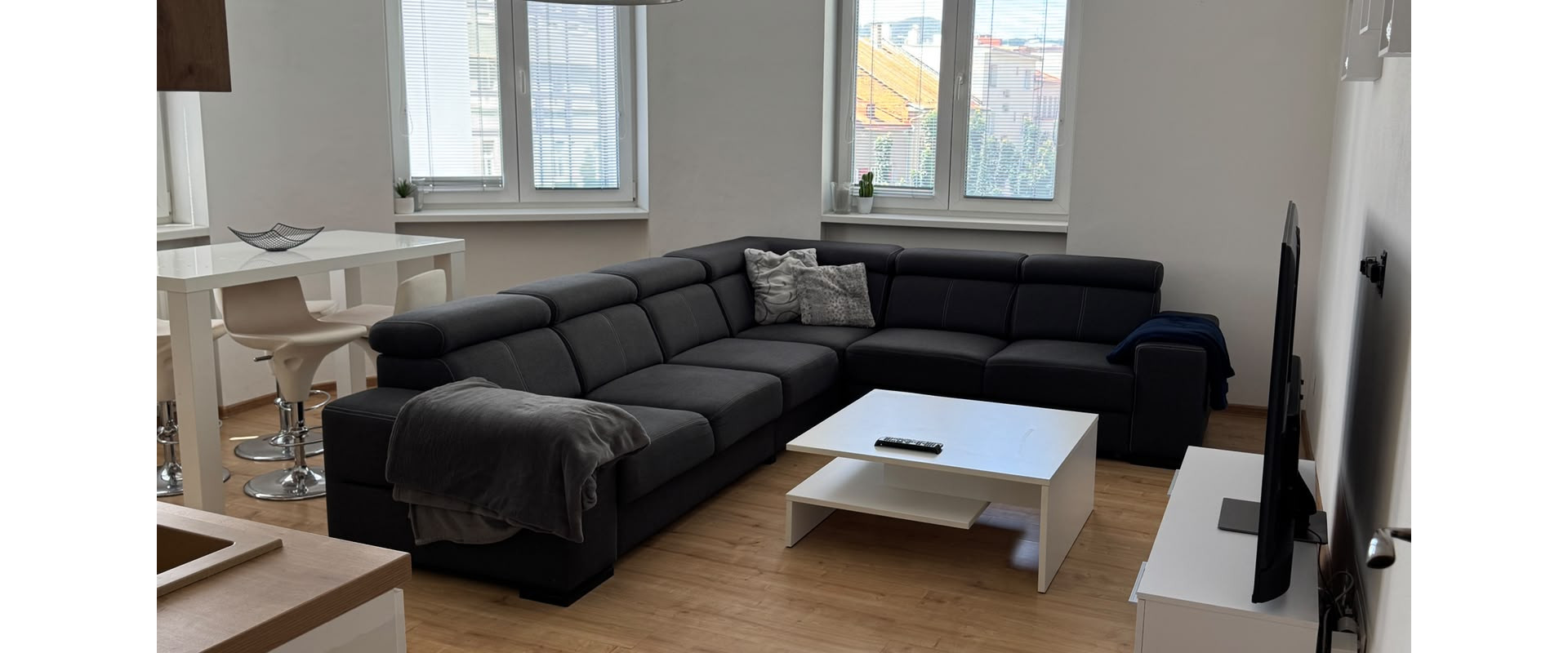Na predaj 2 -izbový byt -  66 m² s balkónom po rekonštrukcii.