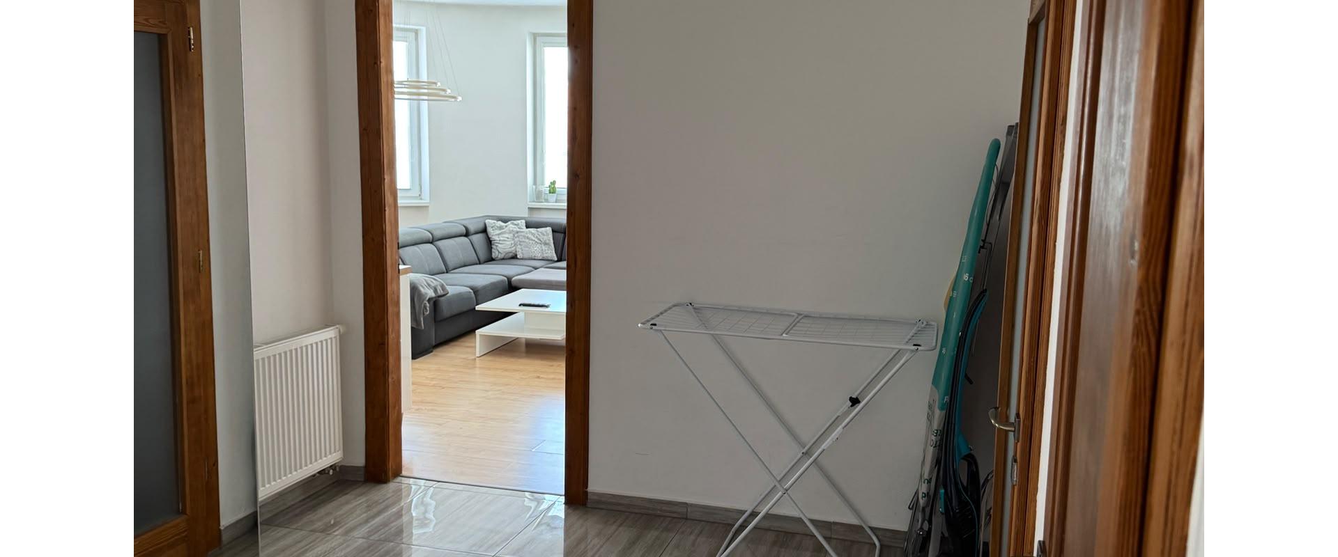 Na predaj 2 -izbový byt -  66 m² s balkónom po rekonštrukcii.