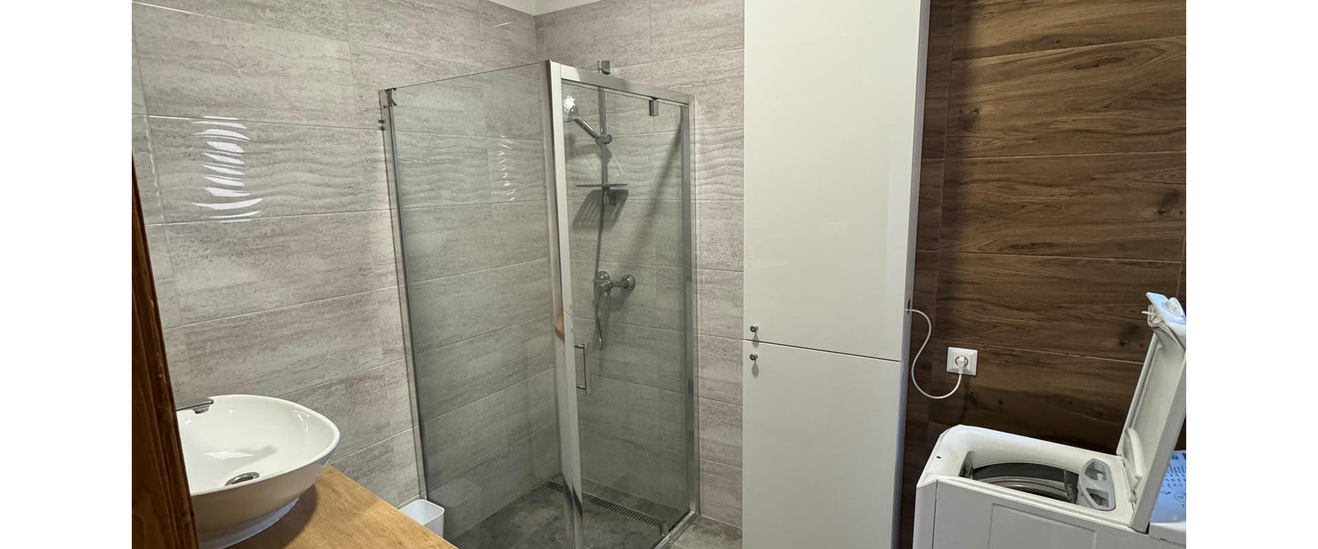 Na predaj 2 -izbový byt -  66 m² s balkónom po rekonštrukcii.
