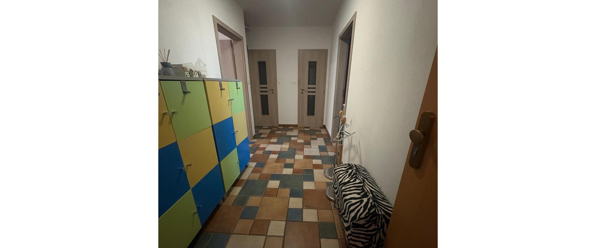 Prenájom 2 izbového bytu v obci Vlčkovce