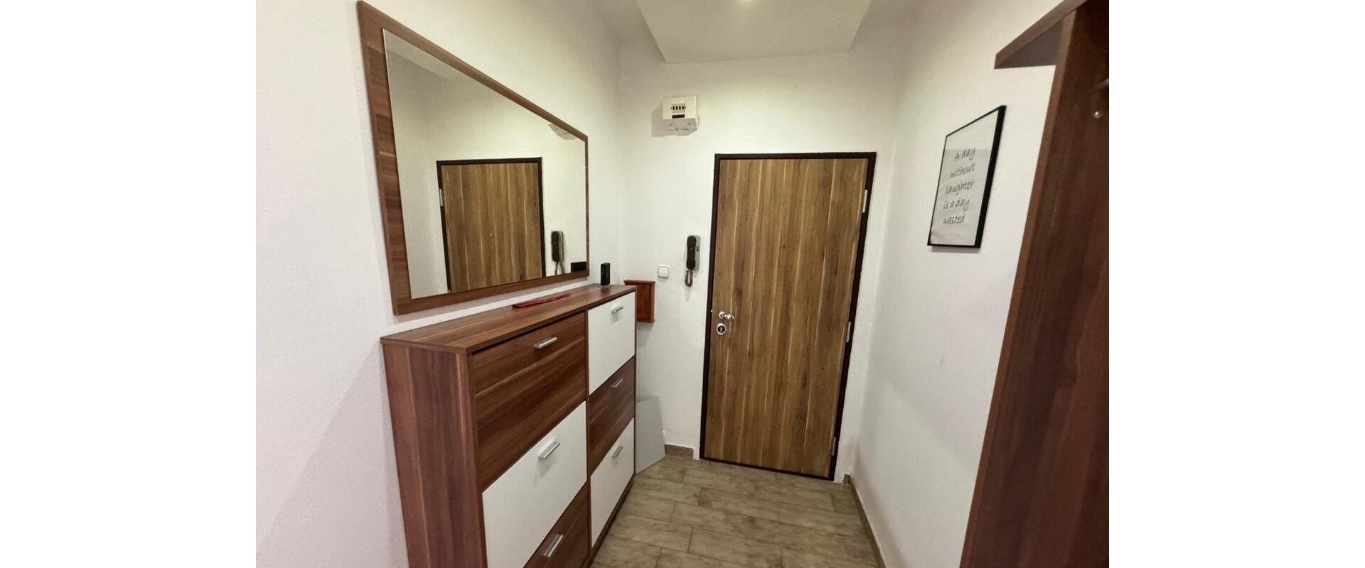 Svetlý, kompletne zariadený 2-izbový byt Na Hôrke, Nitra