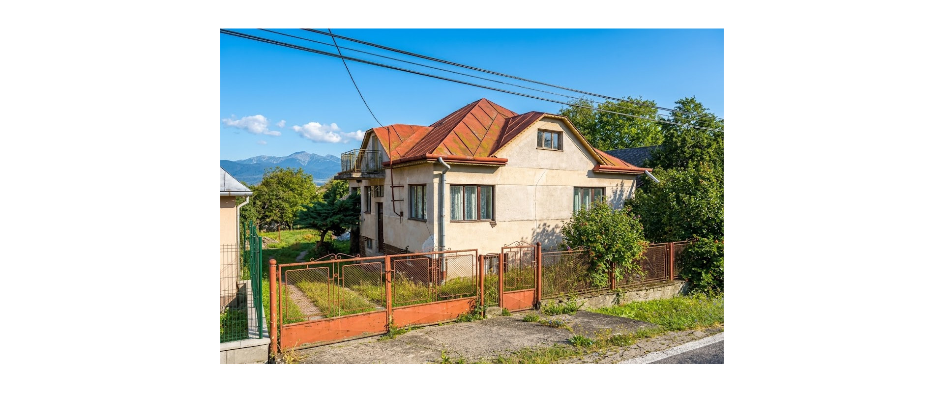 Rodinný dom s obrovským potenciálom a pozemkom (2 000 m²) v Nižnom Hrušove