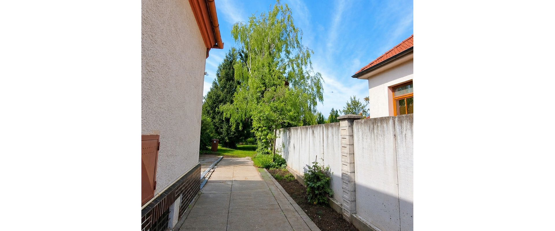 KRÁSNY DOM v centre D.Stredy vhodný na bývanie aj podnikanie