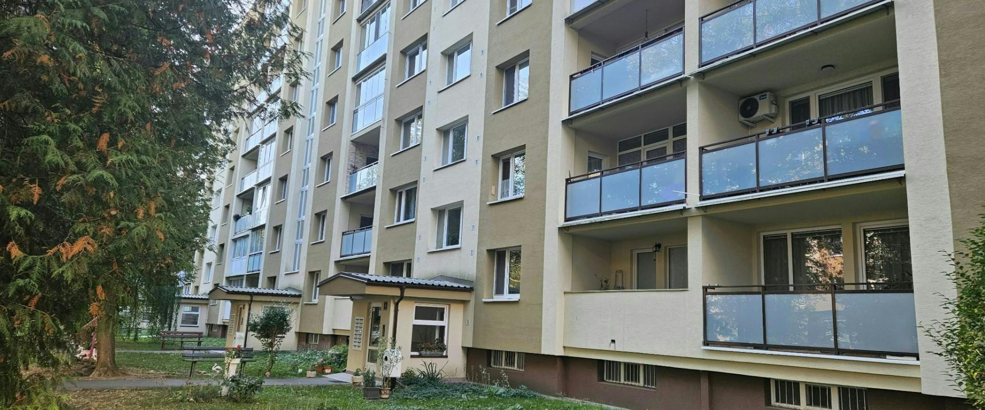 3 izbový byt s loggiou