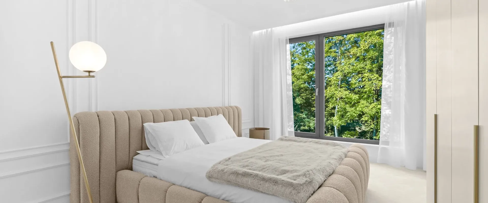 PREDAJ | DIZAJNOVÝ 2-IZBOVÝ APARTMÁN PÍNIA | VÝHĽAD NA SĹŇAVU