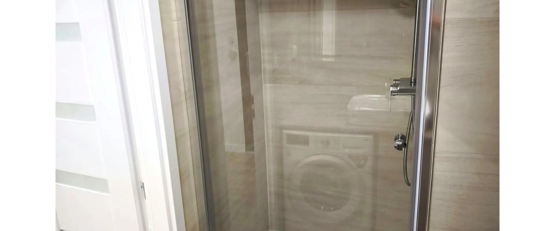 4-IZBOVÝ BYT PO KOMPLETNEJ REKONŠTRUKCII, BALKÓN– STARÉ MESTO