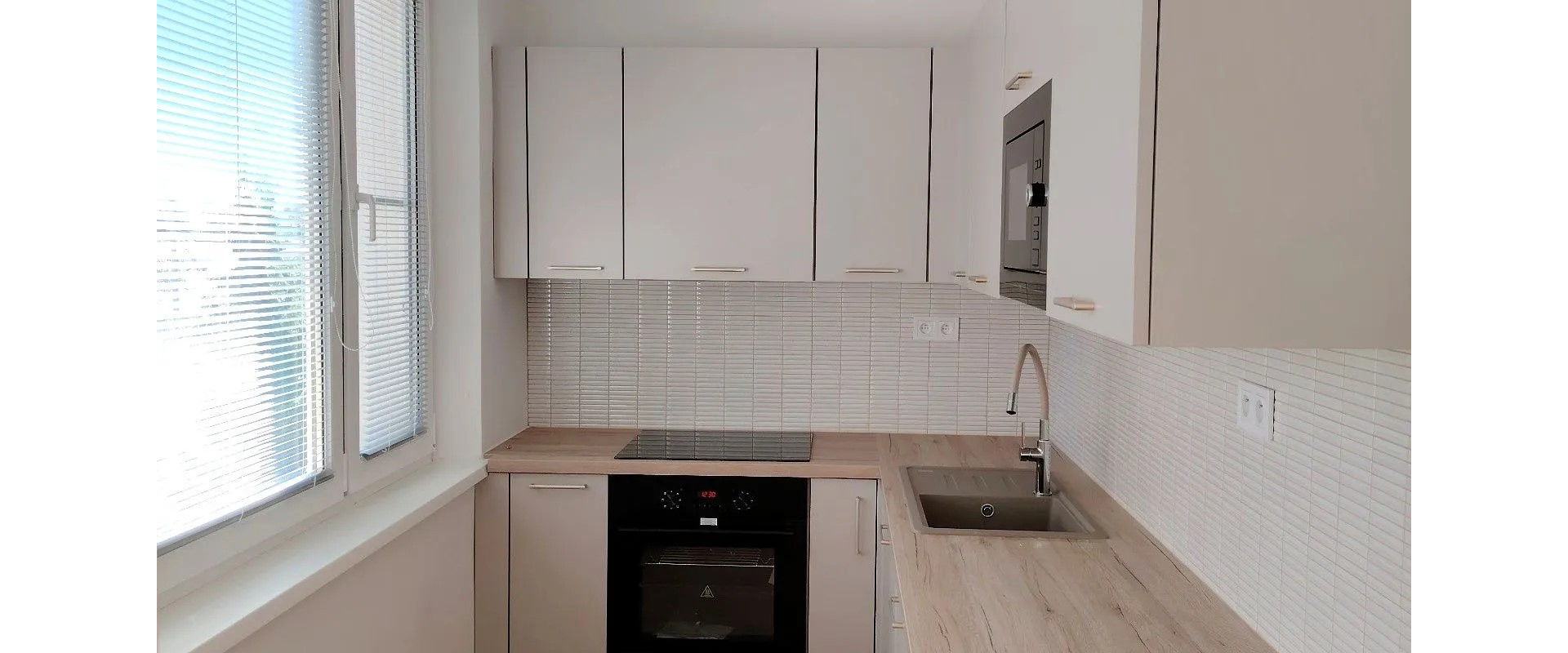 4-IZBOVÝ BYT PO KOMPLETNEJ REKONŠTRUKCII, BALKÓN– STARÉ MESTO