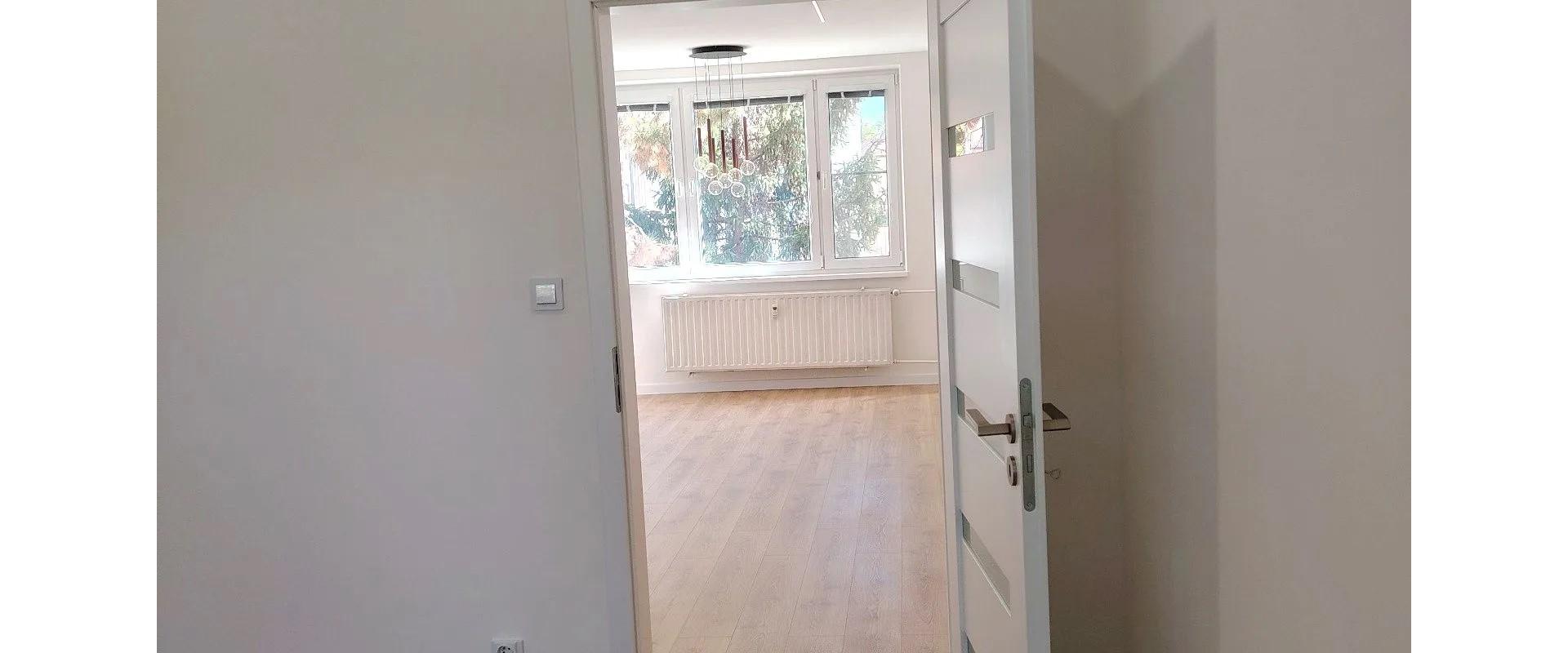 4-IZBOVÝ BYT PO KOMPLETNEJ REKONŠTRUKCII, BALKÓN– STARÉ MESTO