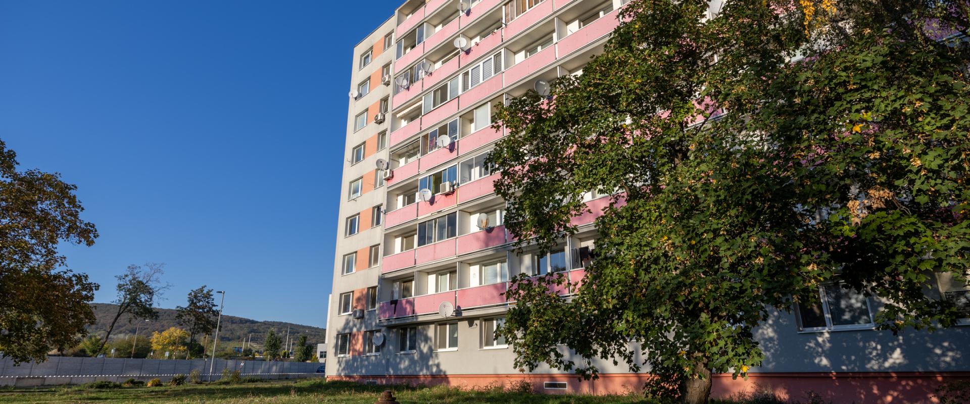 Praktická  garsónka s loggiou | Rybničná ulica, Bratislava
