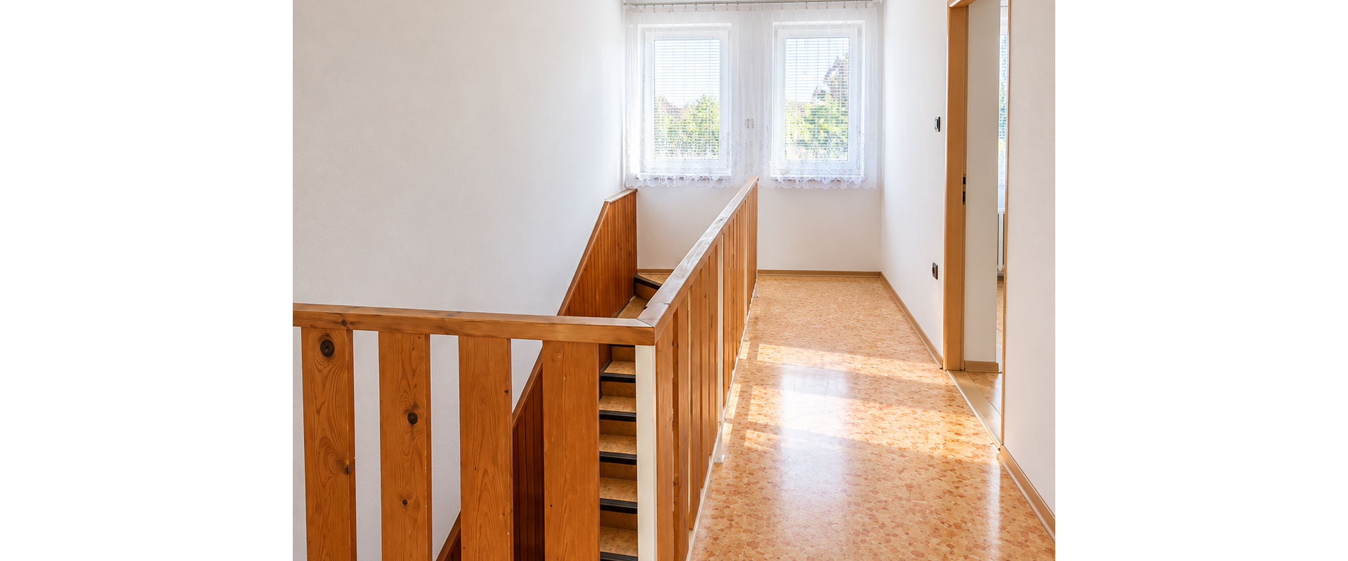 6-IZBOVÝ RODINNÝ DOM PRI ZÁMOCKOM PARKU – MALACKY
