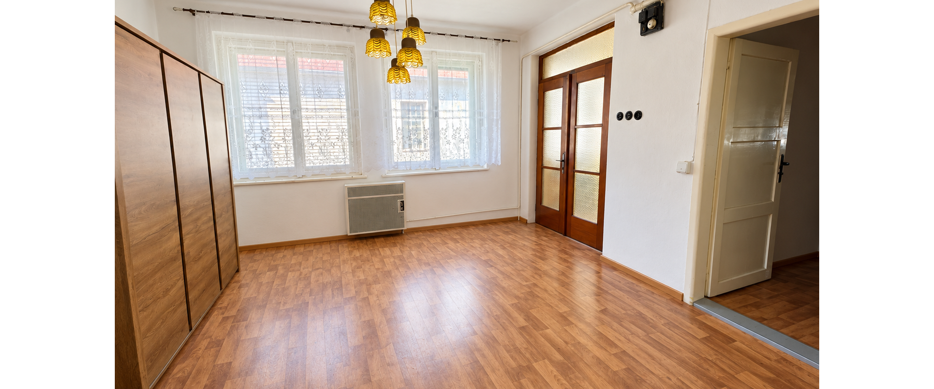 Dvojgeneračný rodinný dom s pozemkom 865 m² – Hlohovec