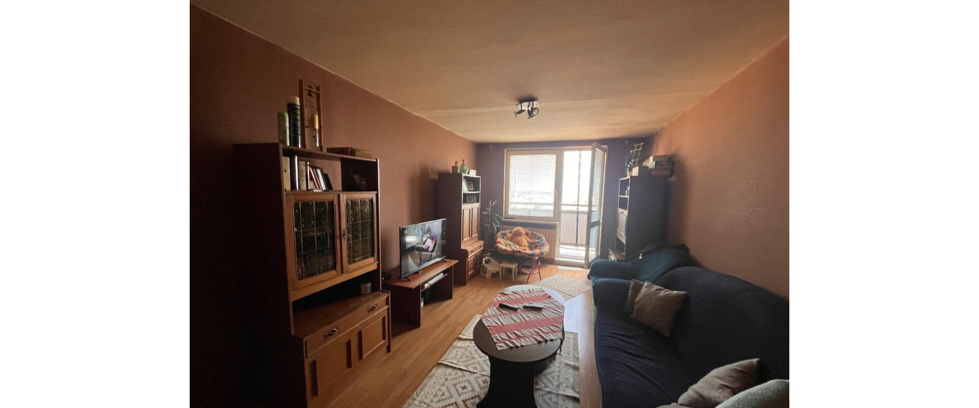 VEĽKÝ 2-IZBOVÝ BYT S DLHÝM BALKÓNOM CEZ DVE IZBY | 68 m² |