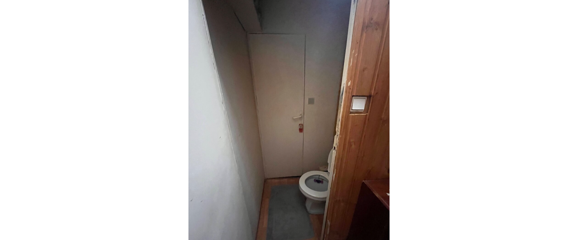 VEĽKÝ 2-IZBOVÝ BYT S DLHÝM BALKÓNOM CEZ DVE IZBY | 68 m² |
