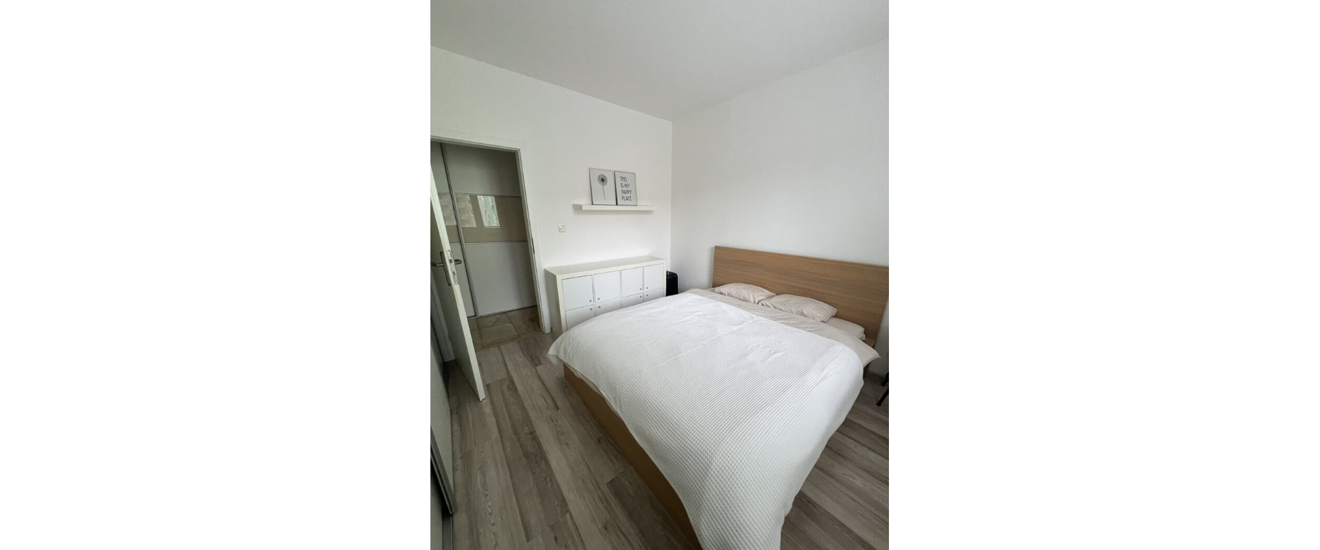 3-IZBOVÝ BYT PO REKONŠTRUKCII | 73,21 m² + LOGGIA | NOVÉ ZÁMKY – JUH