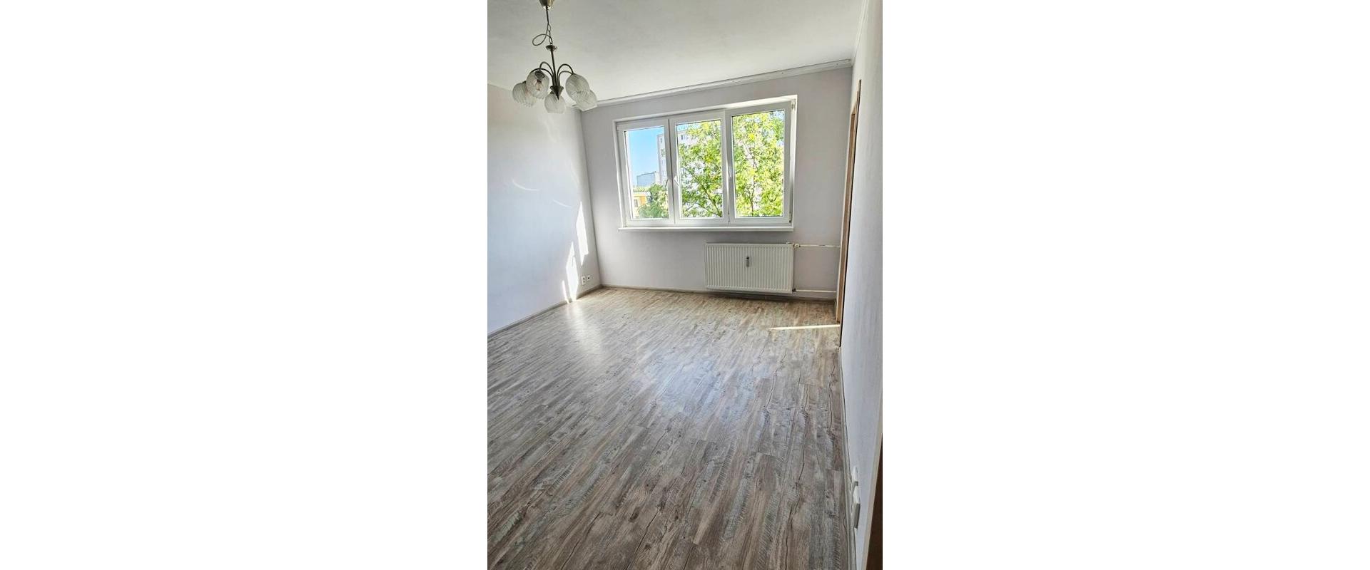 SLNEČNÝ 3-IZBOVÝ BYT PO KOMPLETNEJ REKONŠTRUKCII | KOŠICE – TERASA