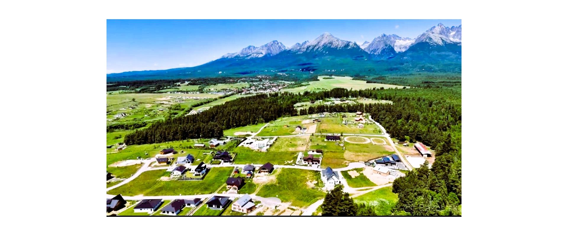 ​​​​​​​STAVEBNÝ POZEMOK 636 m² PRI LESE POD VYSOKÝMI TATRAMI – TATRANSKÉ SMARAGDY, MLYNICA.