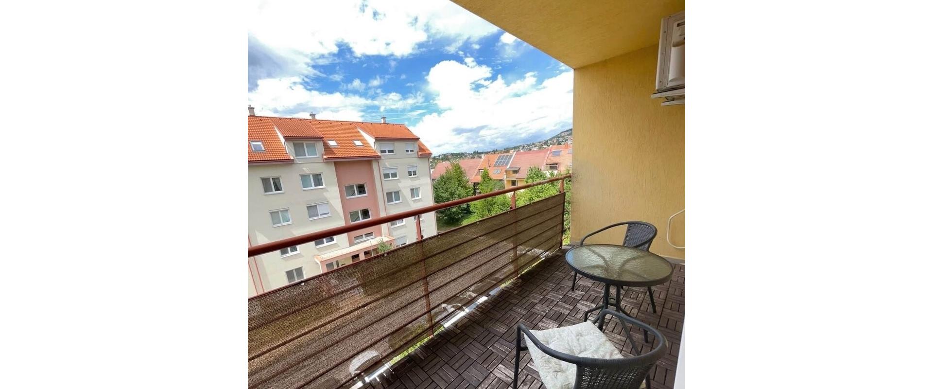 Moderný 3-izbový byt na Zobore + veľká murovaná garáž 23 m² | Jelenecká ulica, Nitra