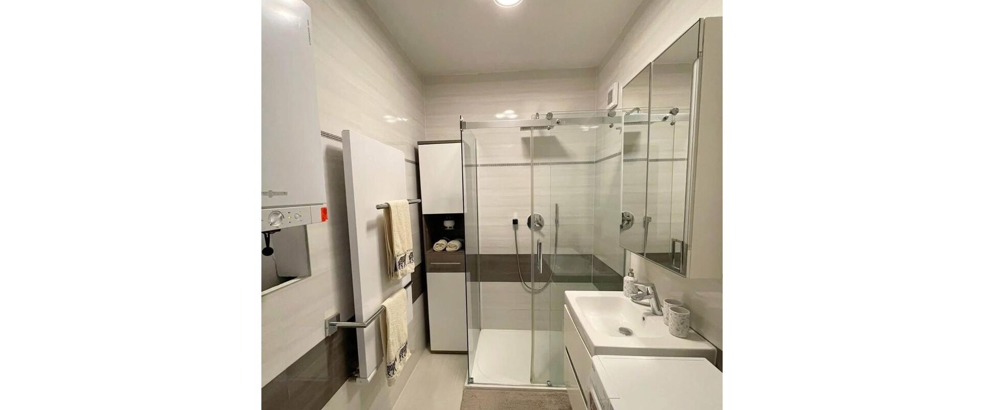 Moderný 3-izbový byt na Zobore + veľká murovaná garáž 23 m² | Jelenecká ulica, Nitra