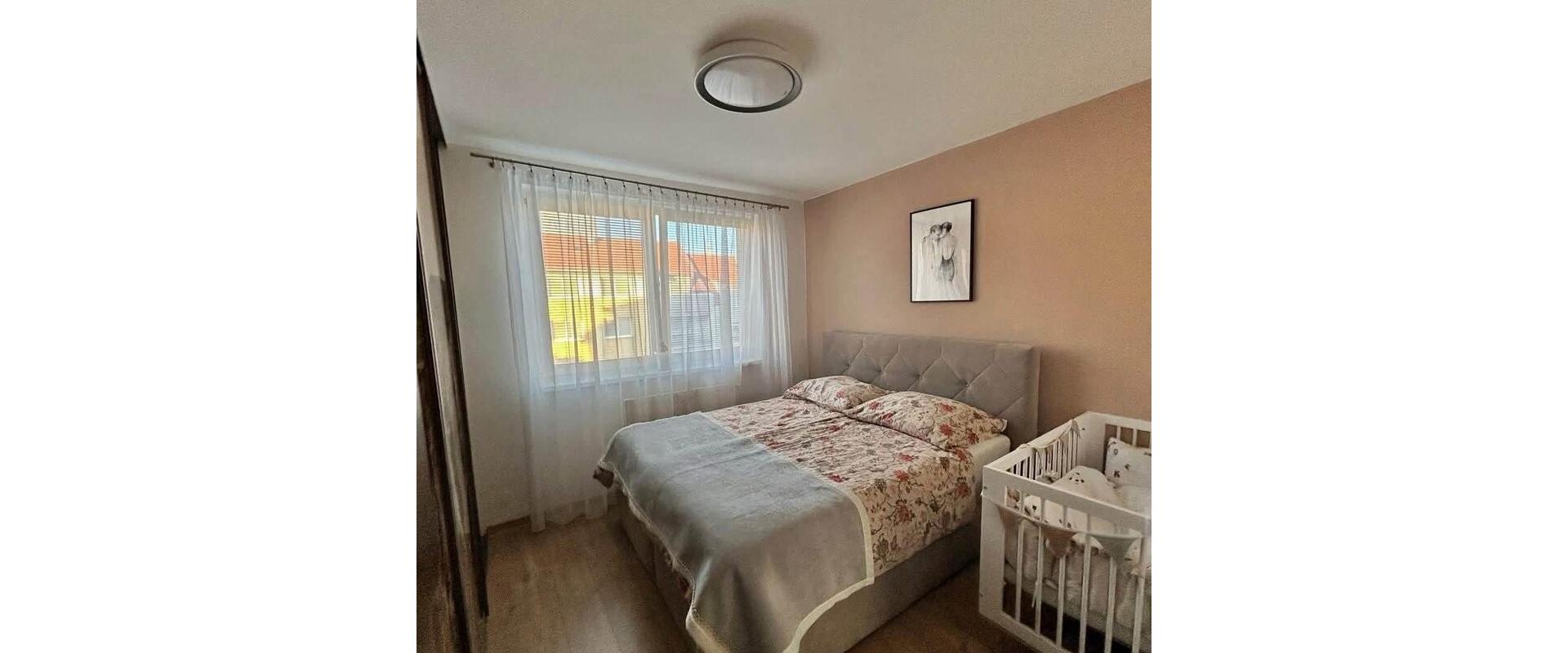 Moderný 3-izbový byt na Zobore + veľká murovaná garáž 23 m² | Jelenecká ulica, Nitra