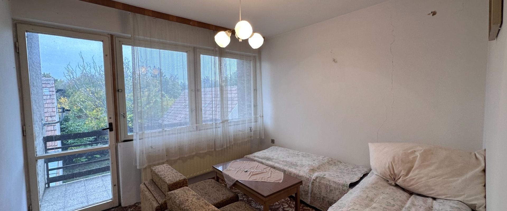 NA PREDAJ RODINNÝ DOM NA REKONŠTRUKCIU