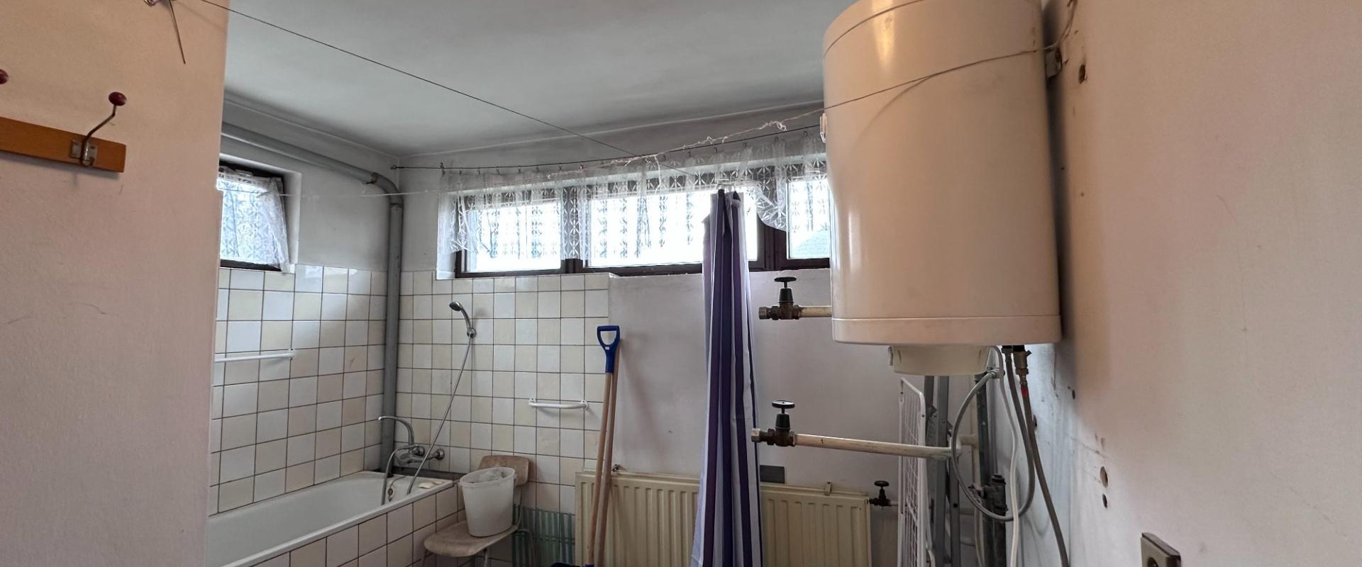 NA PREDAJ RODINNÝ DOM NA REKONŠTRUKCIU