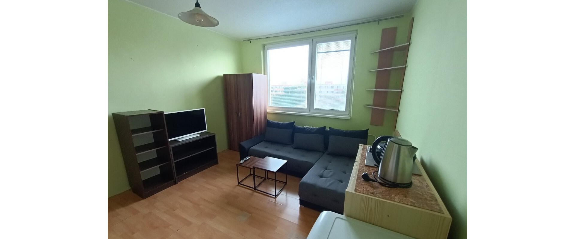 Útulné bývanie - zariadená garsónka na Chrenovej, ul. Trieda A. Hlinku