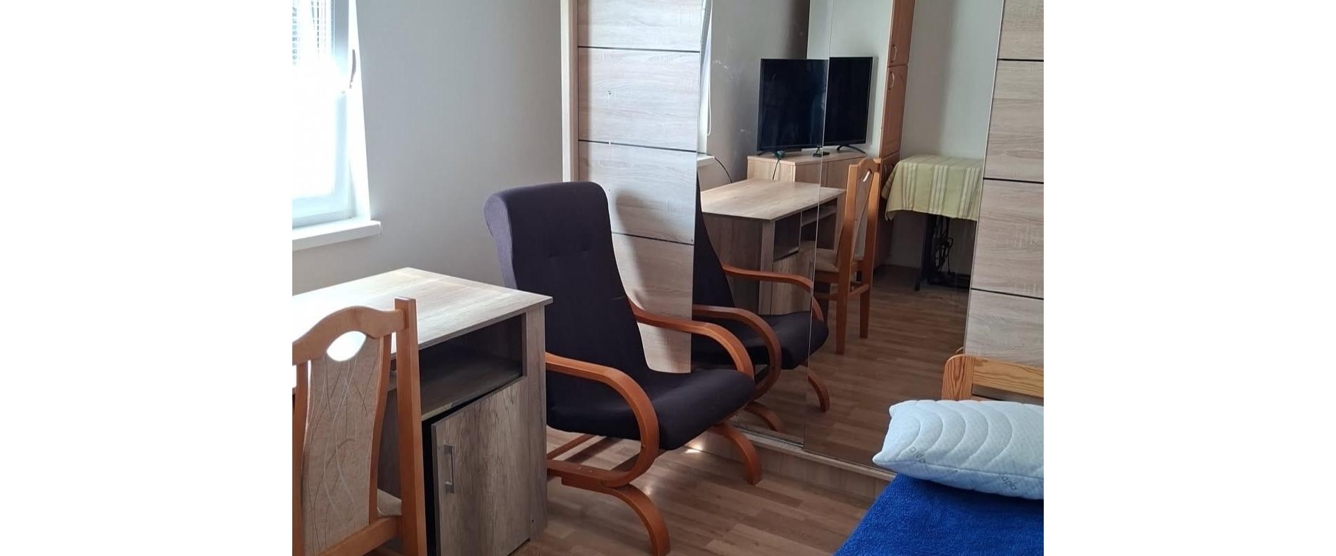 Prenájom izby v rodinnom dome so spoločnými priestormi