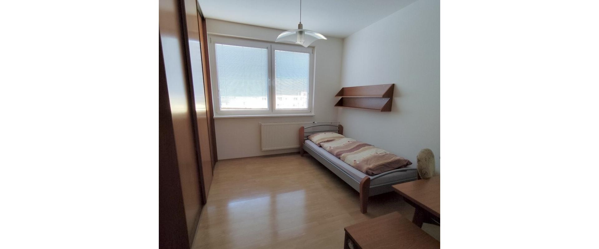 PRENÁJOM 3 izbový byt, ul. Jesenná, Poprad