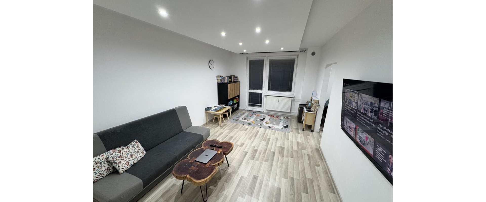 Na predaj 2-izbový byt s 3 balkónmi a šatníkom
