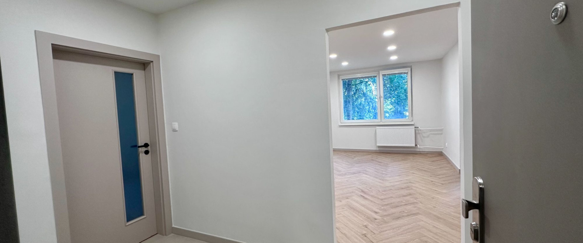 Kompletne zrekonštruovaný 3-izbový byt s balkónom