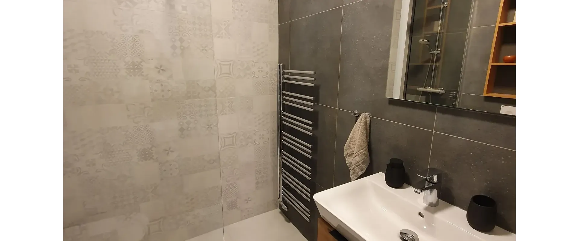 NA PRENÁJOM MODERNÝ 1-IZBOVÝ BYT S PARKOVANÍM – HRUŠKOVÁ