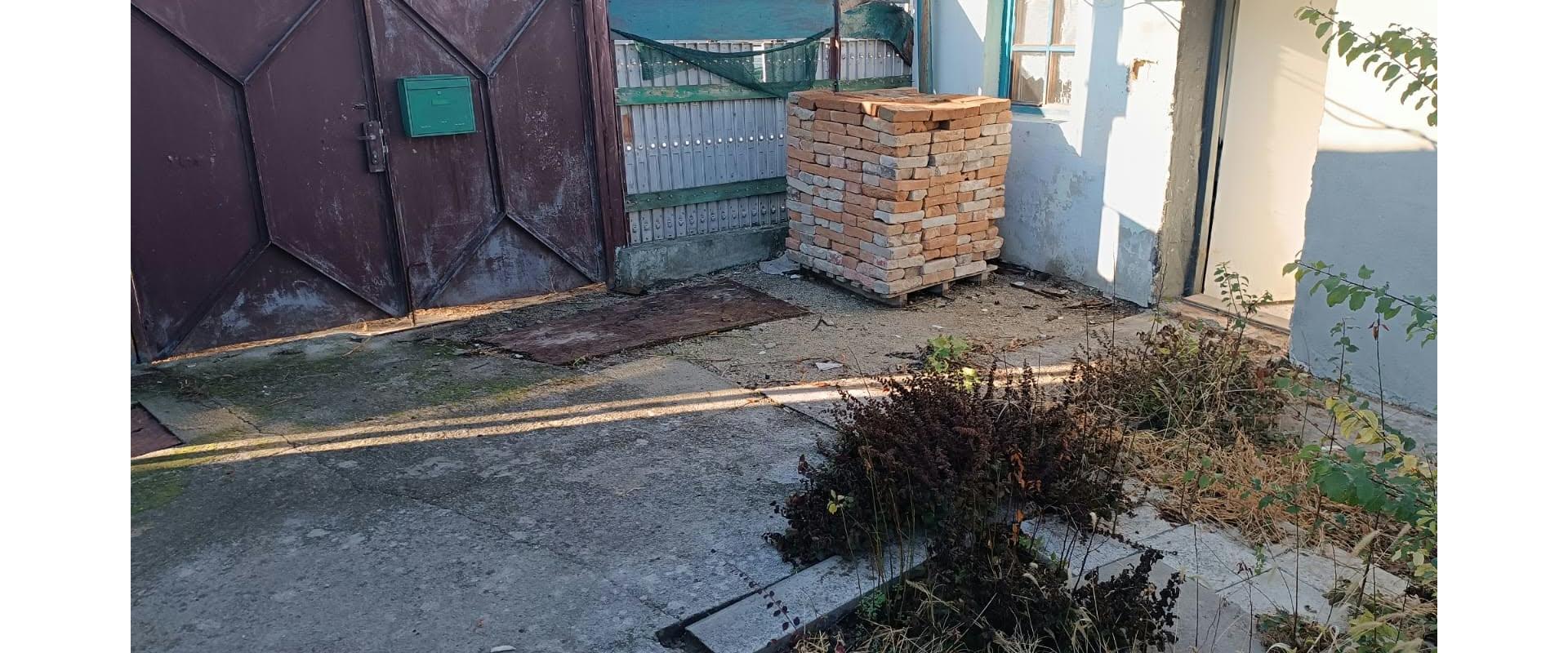 NA PREDAJ: Rodinný dom na rekonštrukciu – Hrnčiarovce nad Parnou