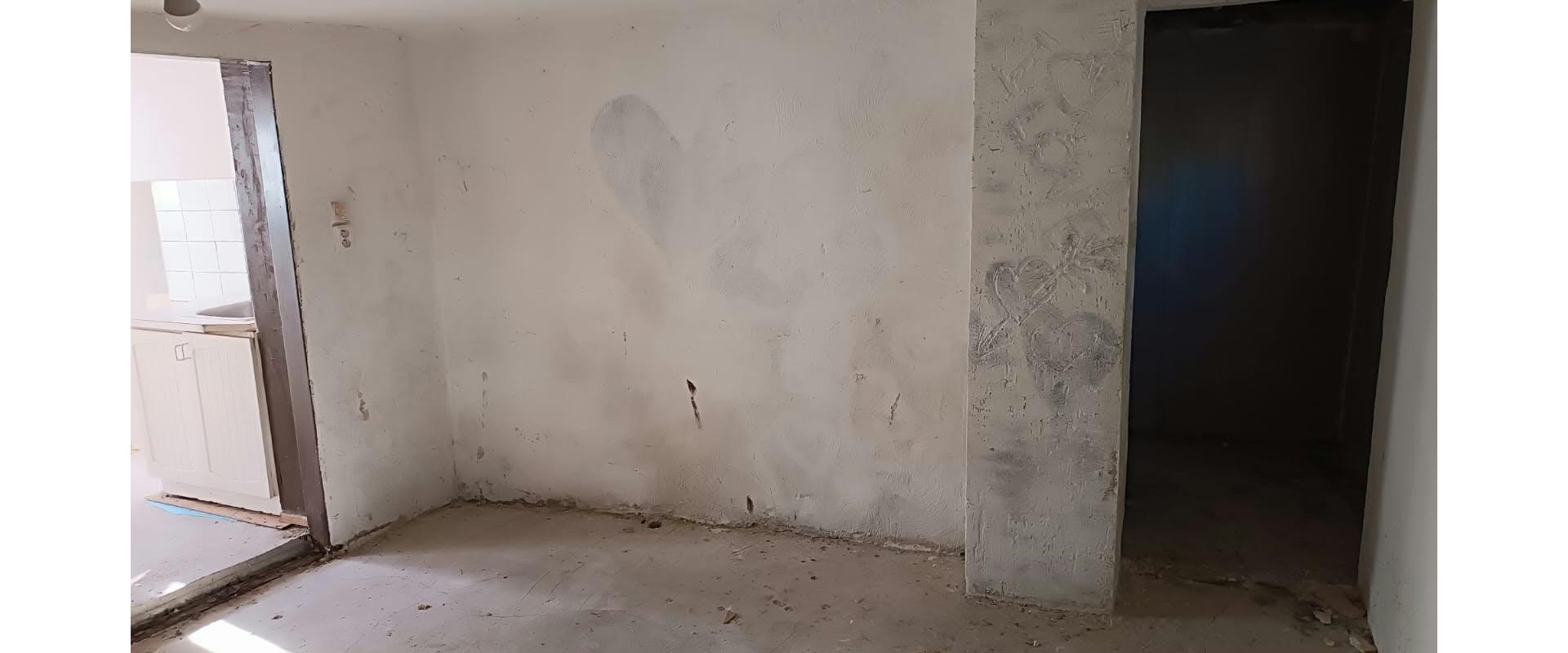 NA PREDAJ: Rodinný dom na rekonštrukciu – Hrnčiarovce nad Parnou