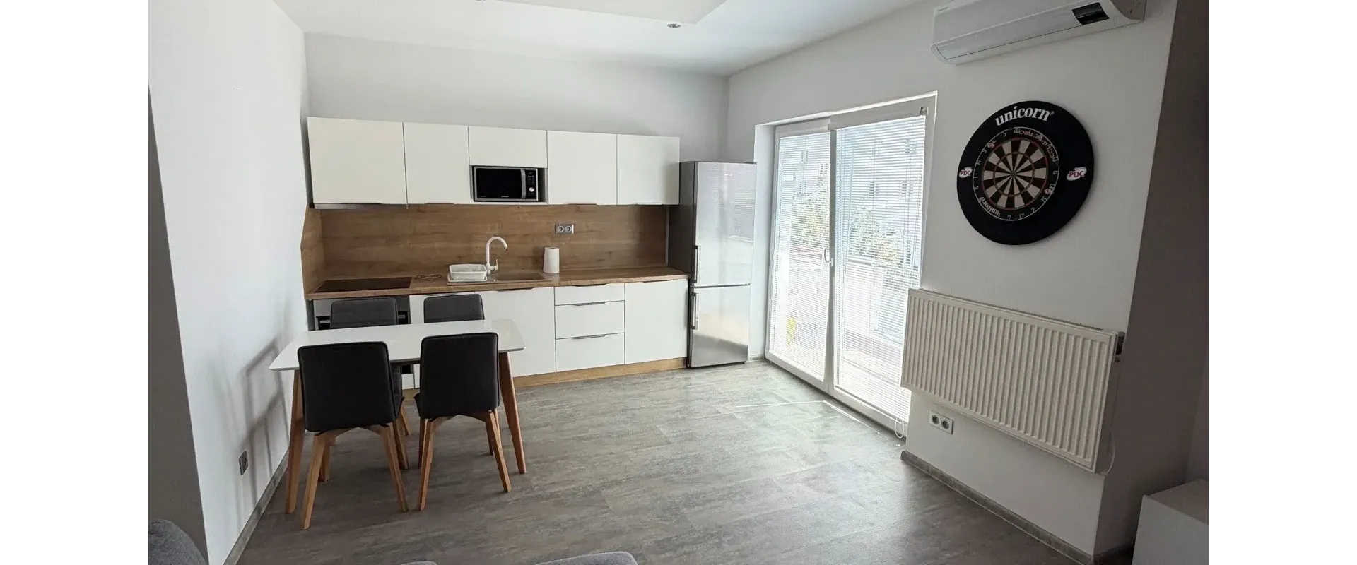 NA PREDAJ: Moderný 1,5-izbový byt priamo v centre Michaloviec