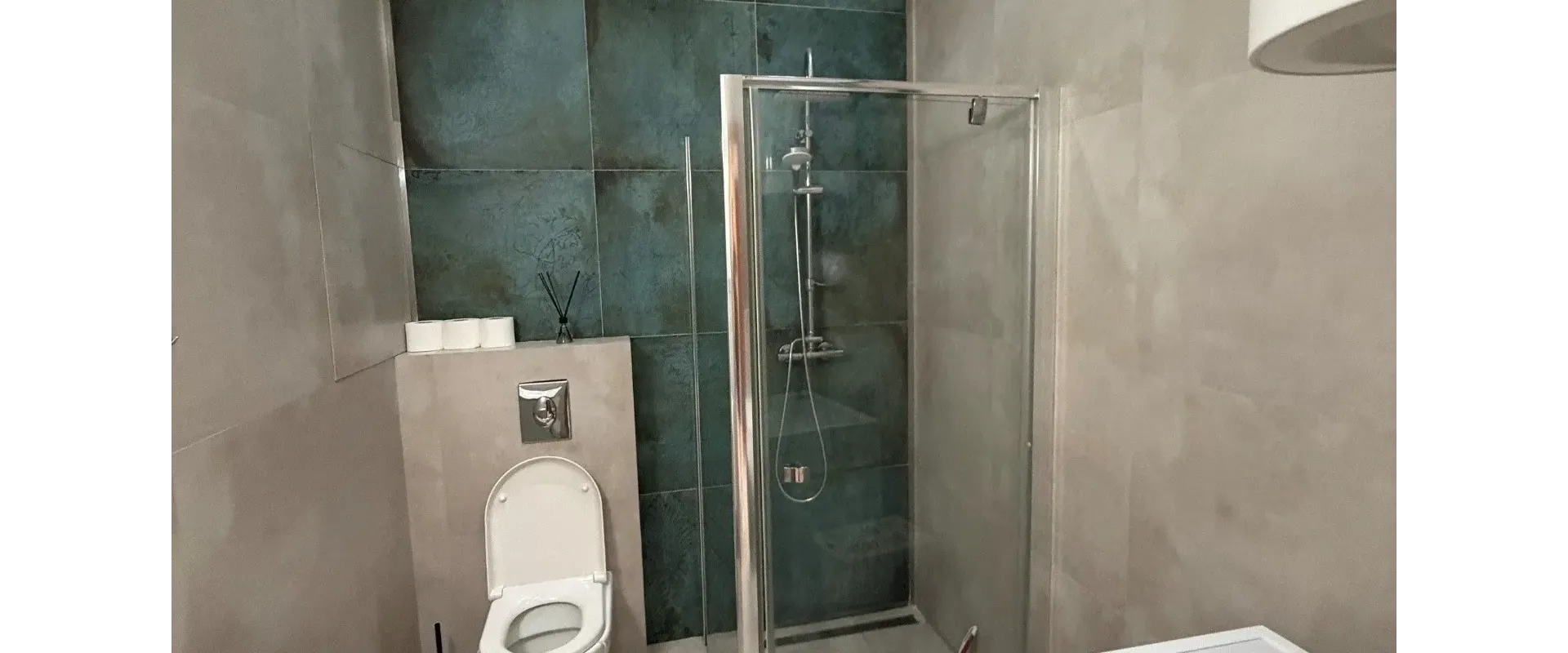 NA PREDAJ: Moderný 1,5-izbový byt priamo v centre Michaloviec