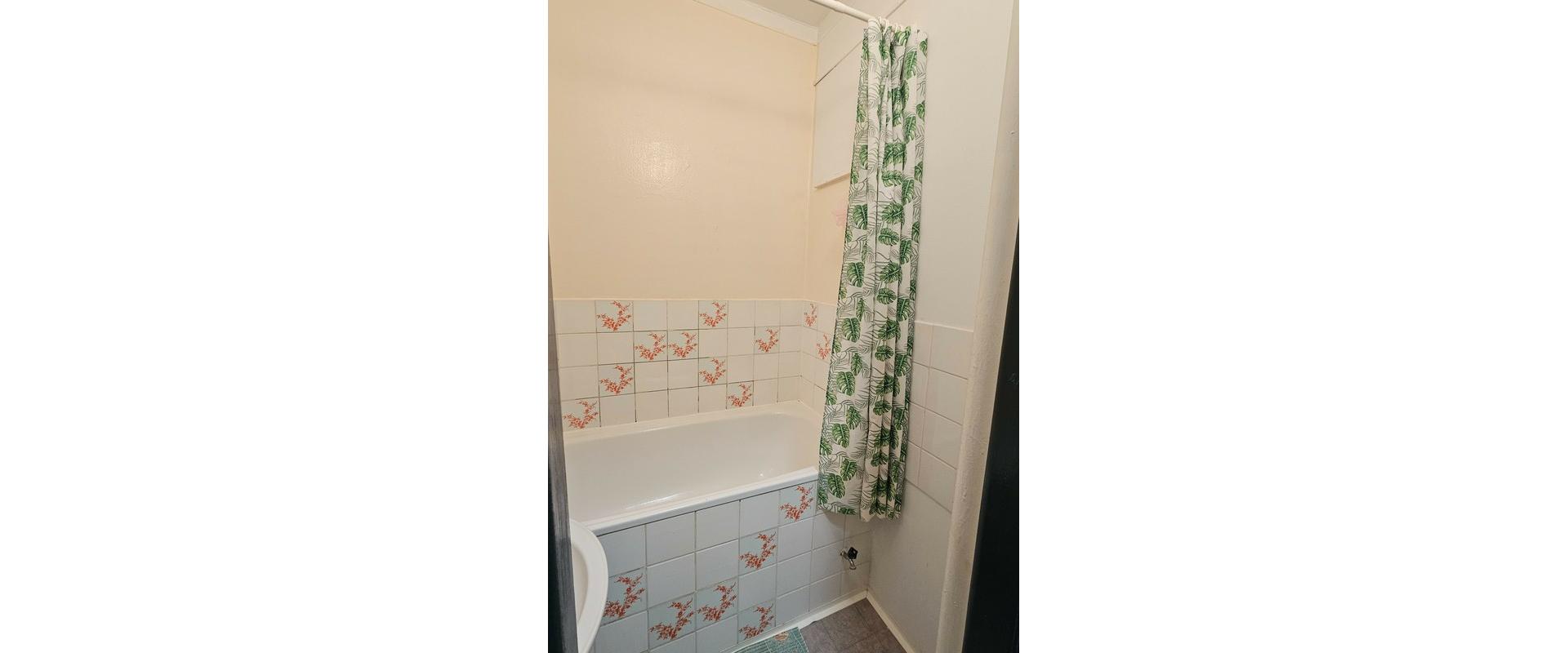 REZERVOVANÉ - 2-izbový byt po rekonštrukcii na Špačinskej, Trnava