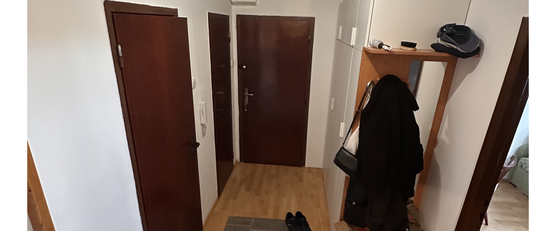 Na predaj 3-izbový byt vo Vrakúni s dvoma balkónmi