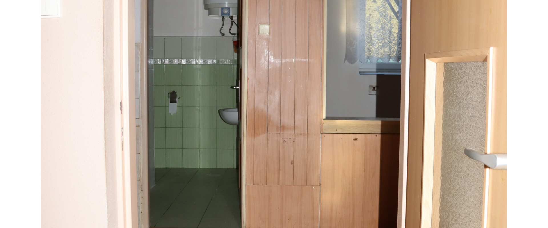 Rodinný dom s výnimočným pozemkom – Levice, priestor+pokoj