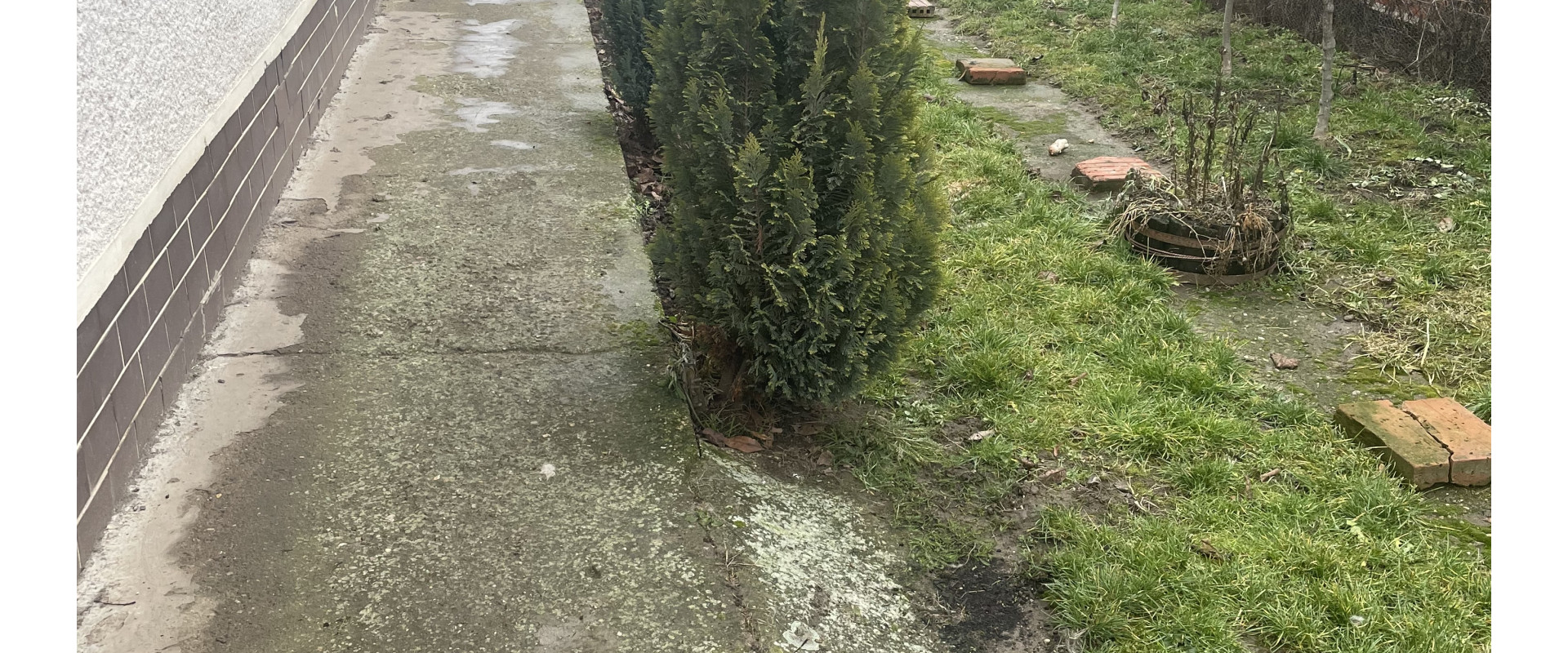 Priestranný dom Hokovce