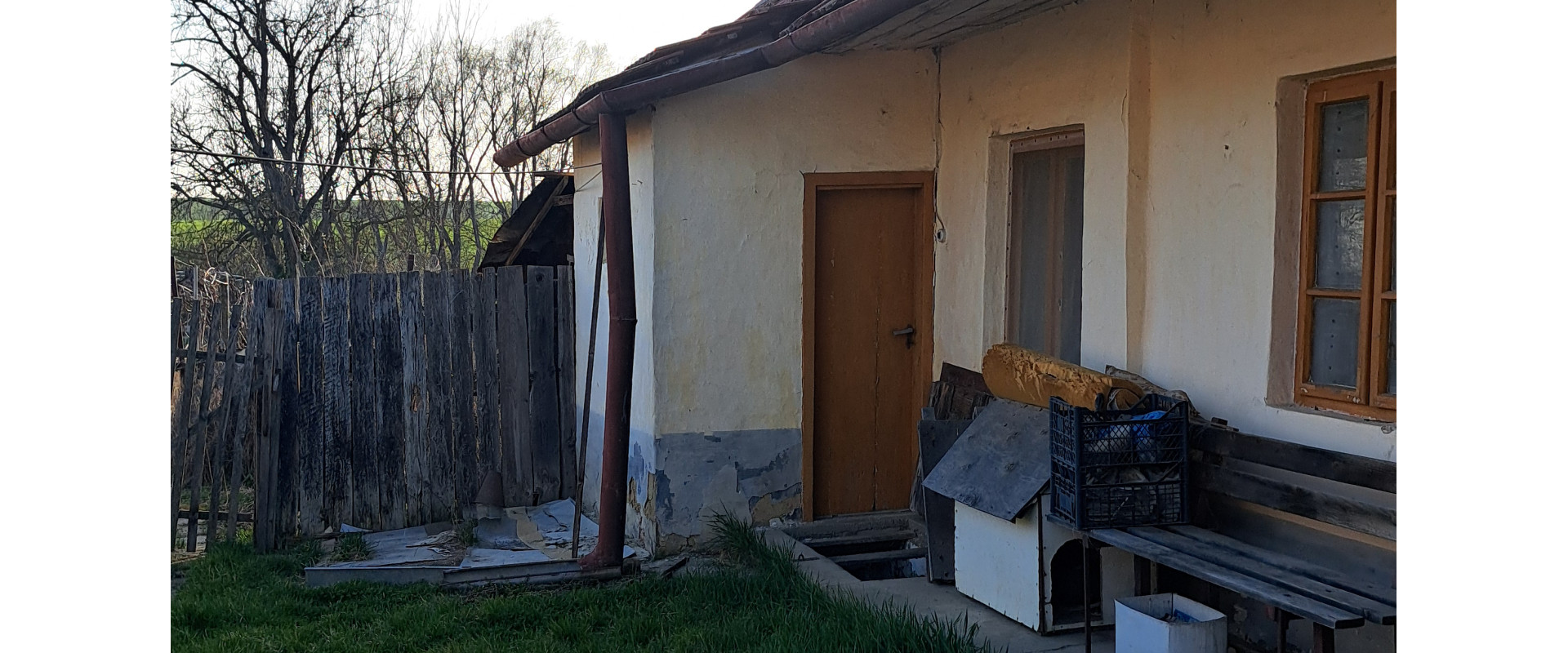 Útulná chalupa s veľkým pozemkom 14 min od Podhájskej