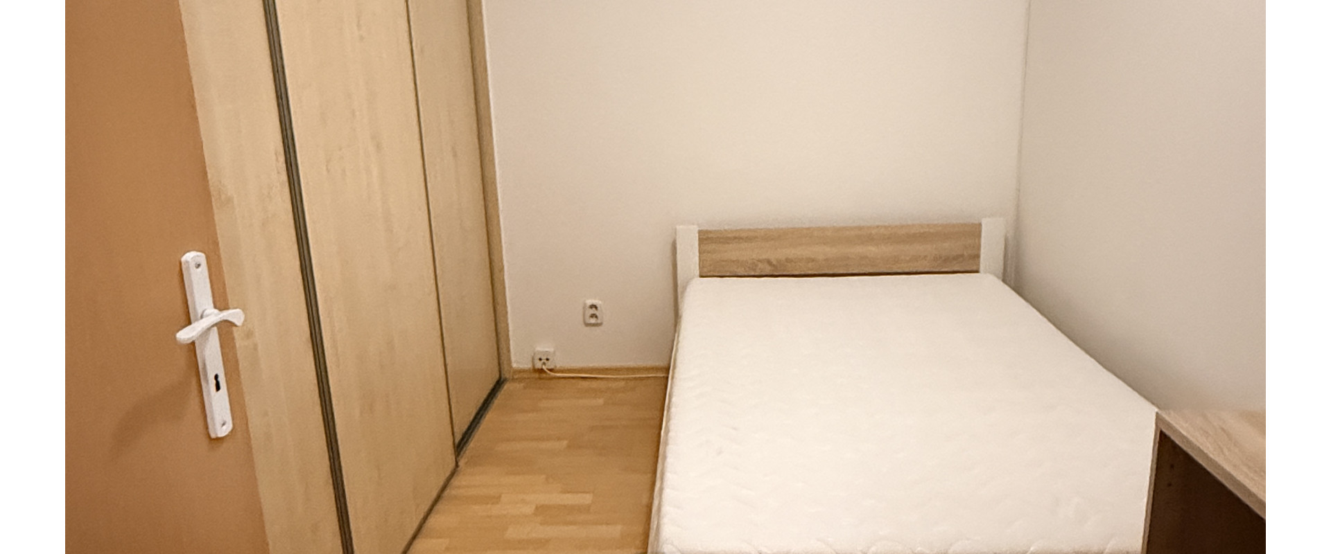 Prenajom 1-izbový byt na Dumbierskej ulici,