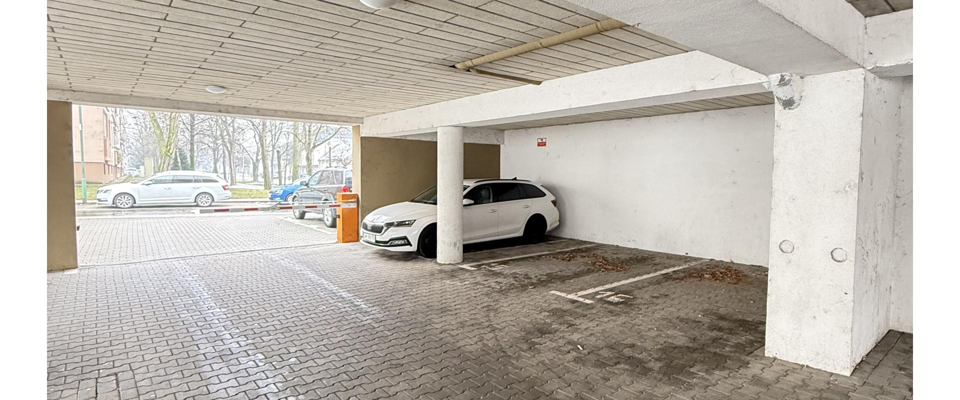 Na Prenájom-Garážové parkovacie miesto Šamorín- Gazdovský Rad