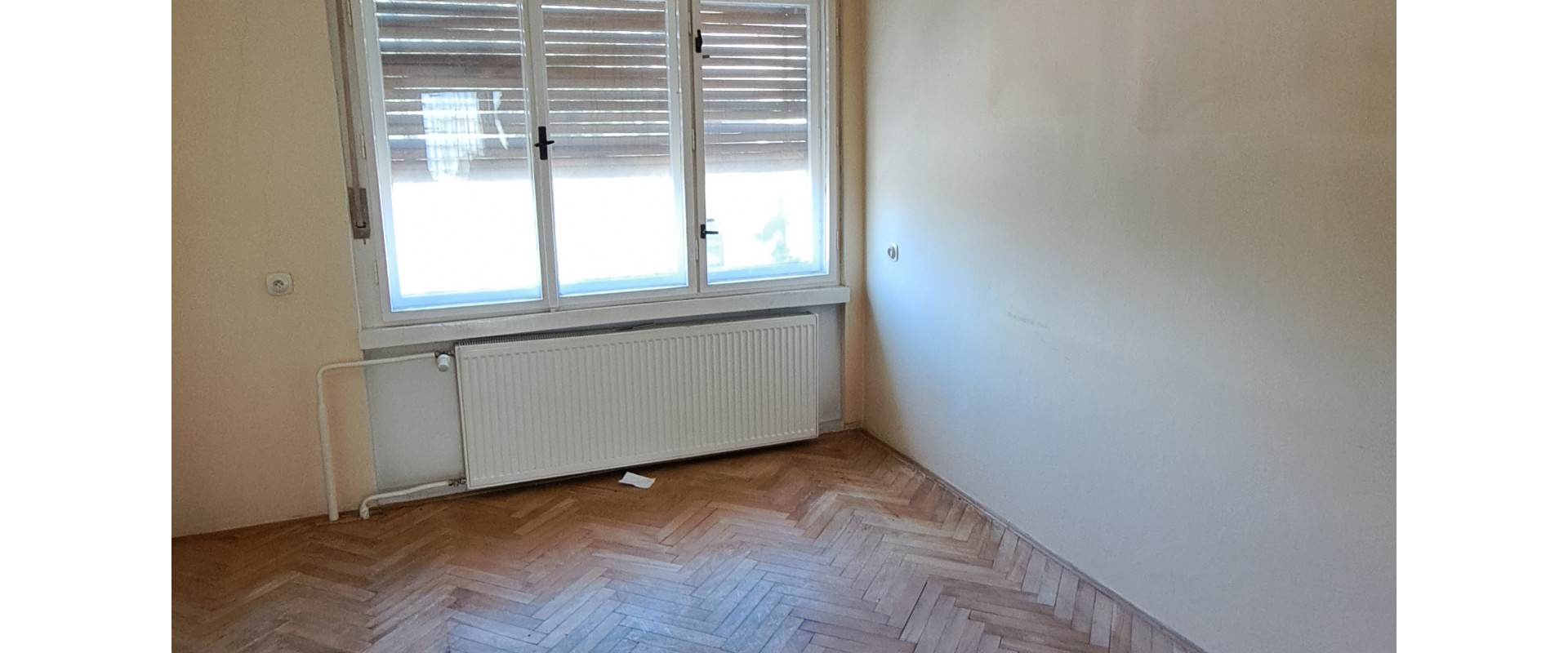 EXKLUZÍVNE BÝVANIE -4izb dom na 12á pozemku/aj na podnikanie