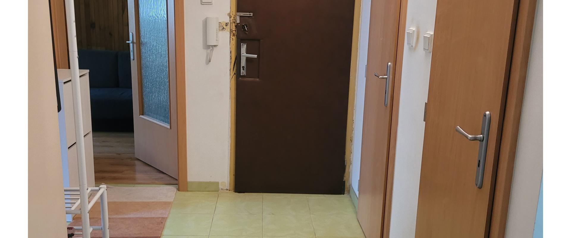 REZERVOVANÉ Predaj 4 izbového bytu v tichej časti Dúbravky