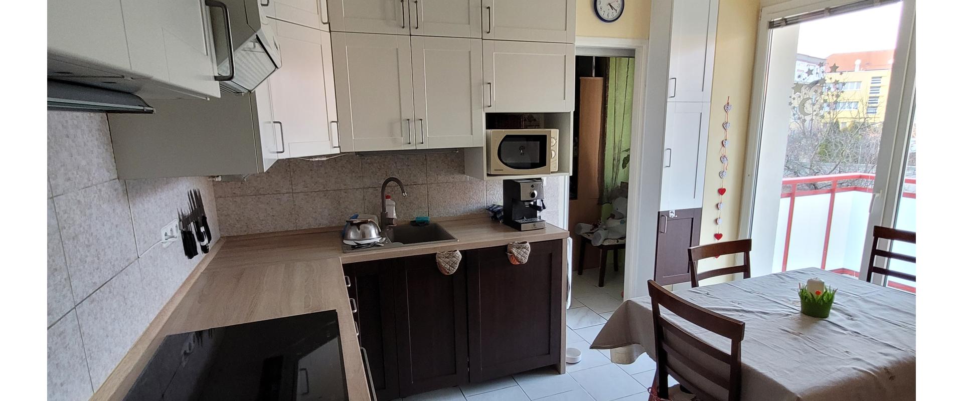 Veľký 4-izbový byt s balkónom – Sihoť I, Trenčín