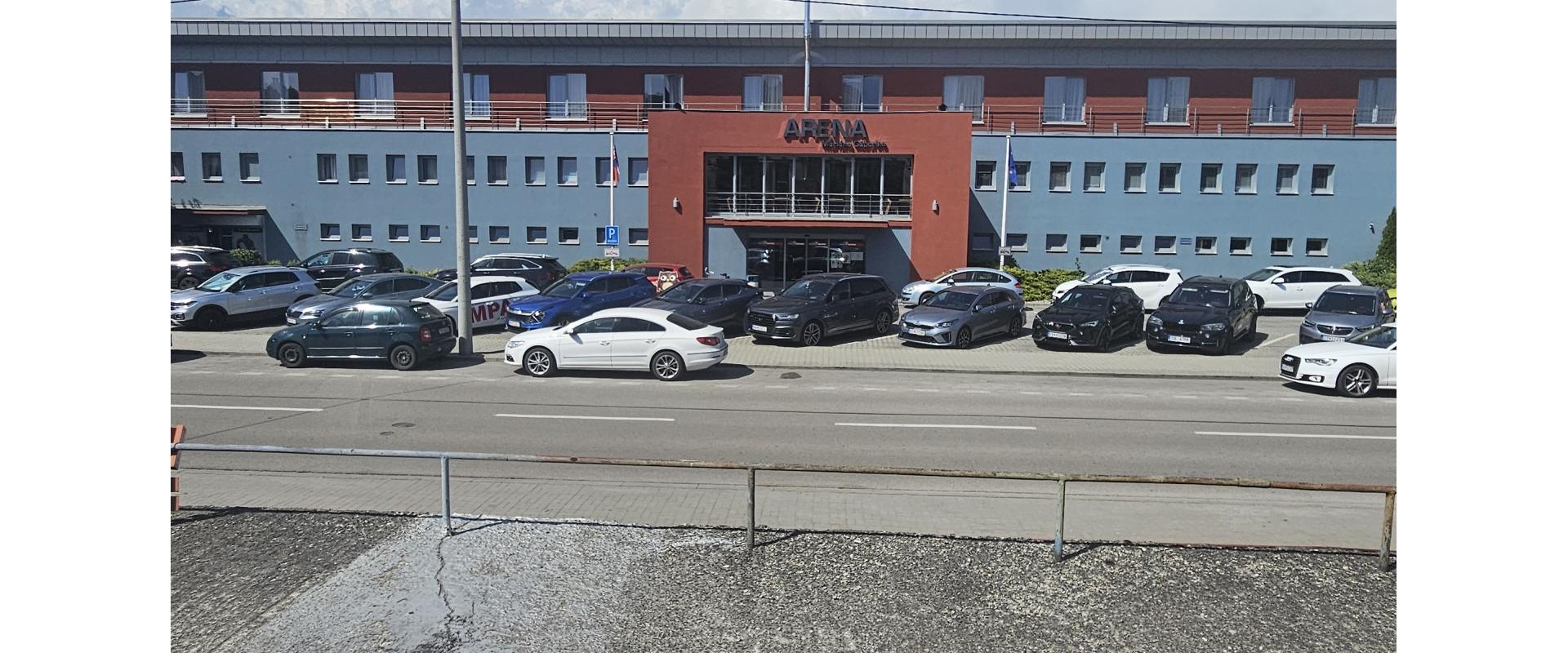 NA PREDAJ: Pekná, udržiavaná garáž s elektrinou na Sihoti